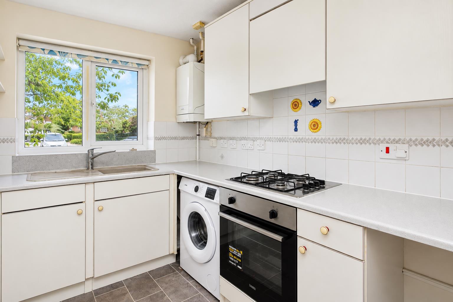 Gaddesden Crescent, Wavendon Gate, Milton Keynes